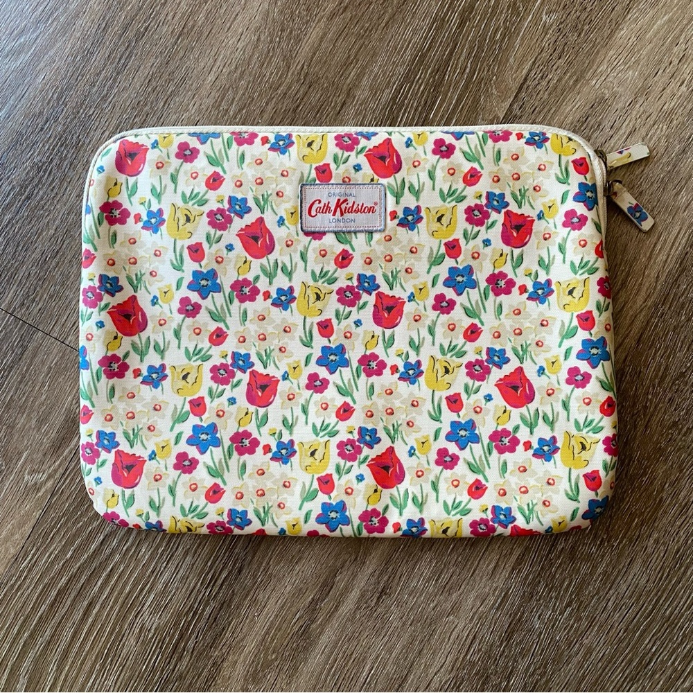 Cath Kidston Paradise Fields 13” laptop sleeve
